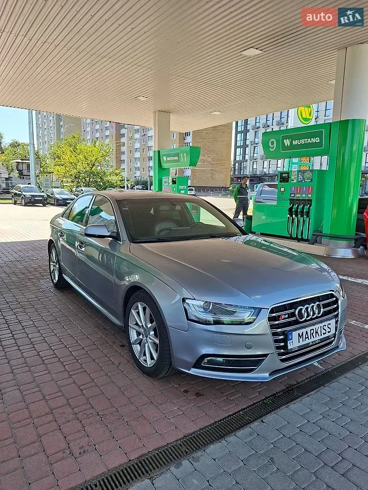 Audi A4 2015 photo 4