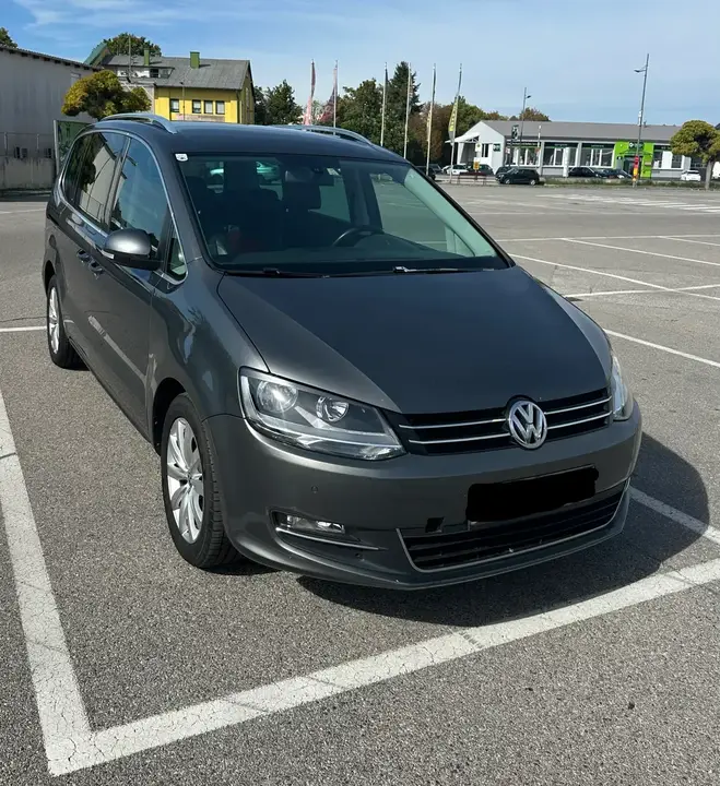 Volkswagen Sharan 2010 photo 2