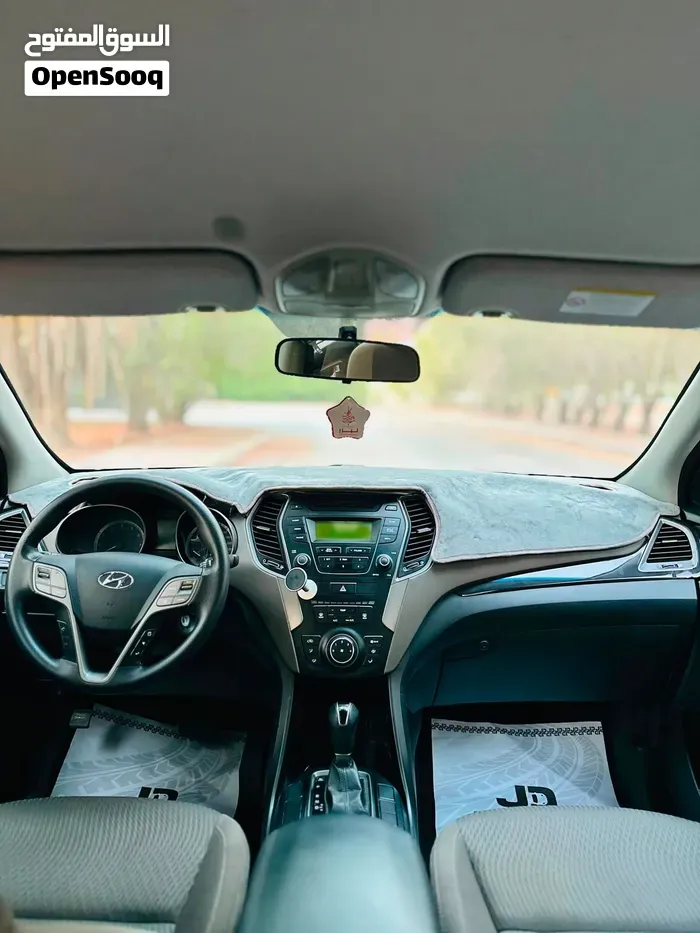 Hyundai Santa Fe 2015 photo 2