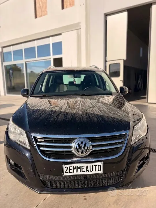 Volkswagen Tiguan 2011 photo 2