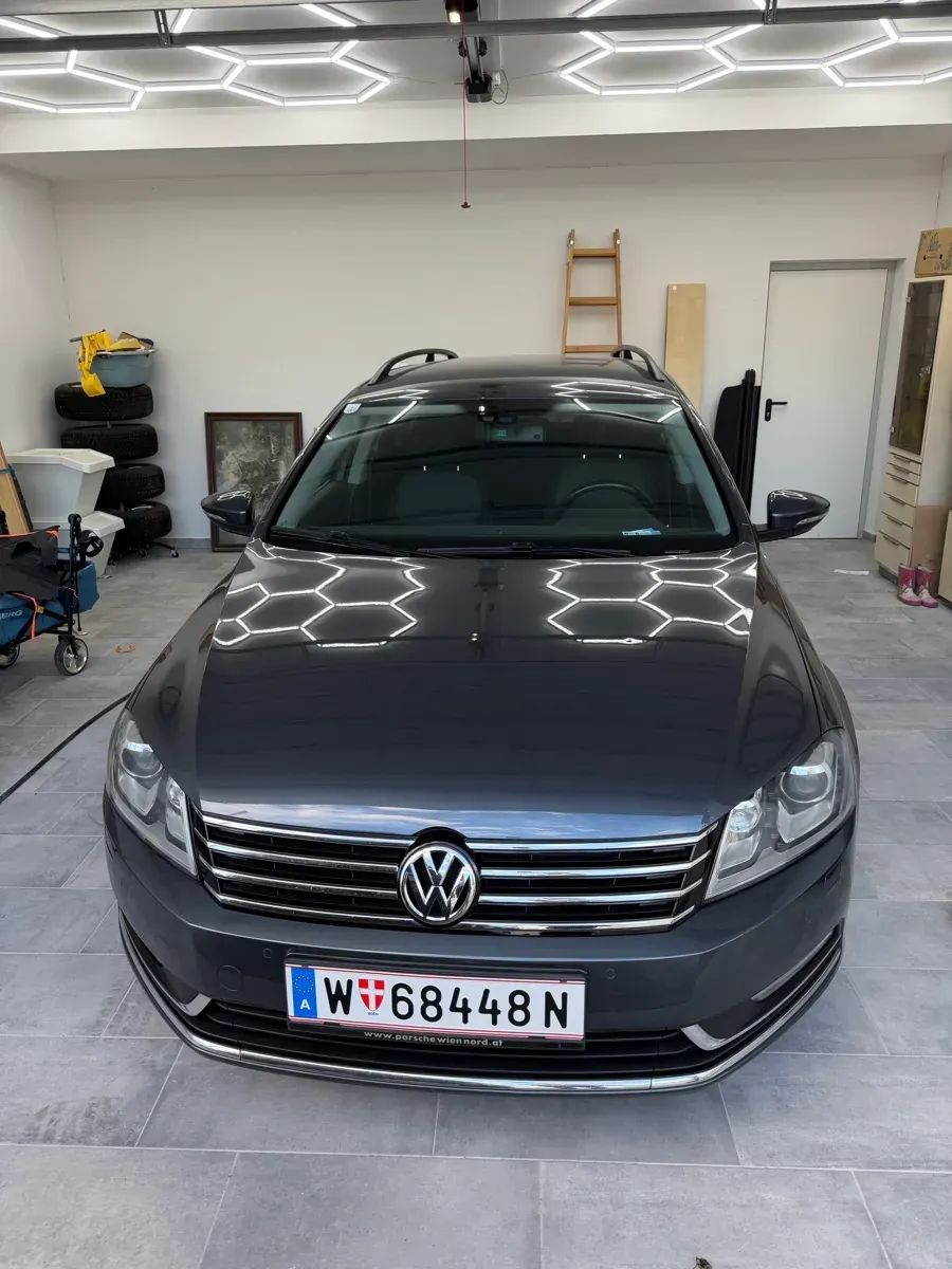Volkswagen Passat 2013 photo 2