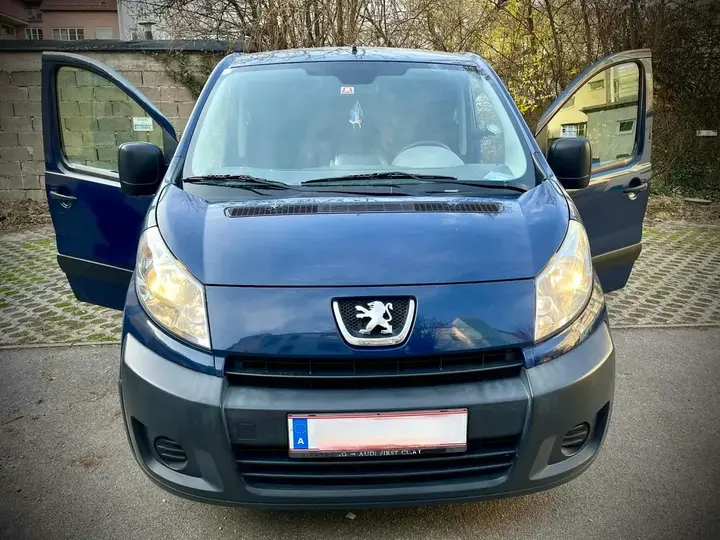 Peugeot Expert 2008 photo 3