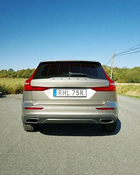 Volvo V60 Cross Country 2021 photo 4