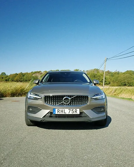 Volvo V60 Cross Country 2021 photo 5