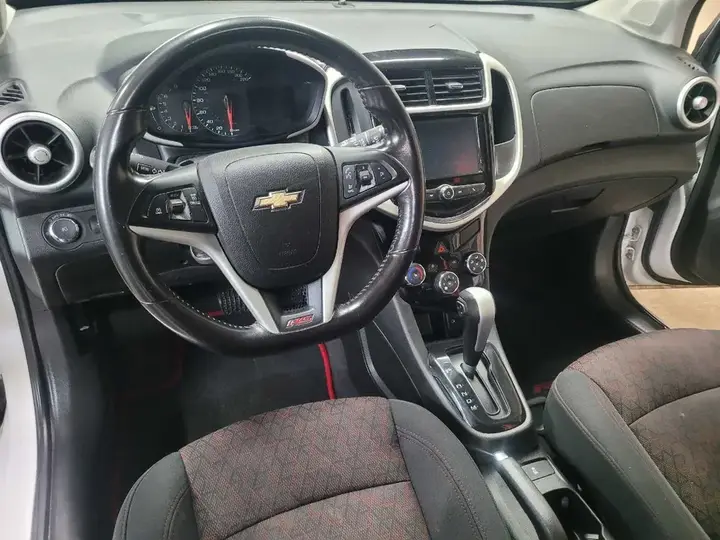Chevrolet Sonic 2017 photo 5