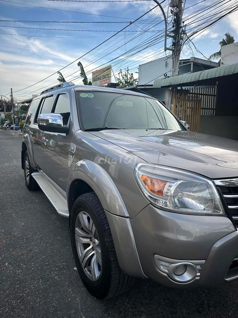 Ford Everest 2010 photo 3