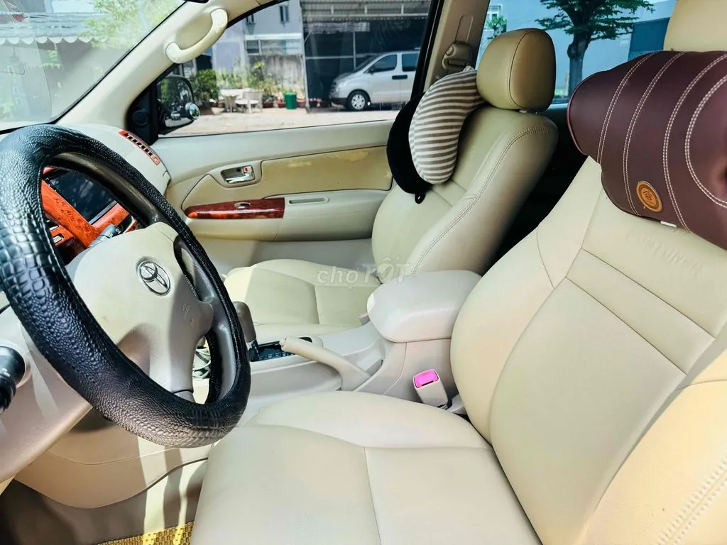 Toyota Fortuner 2008 photo 3