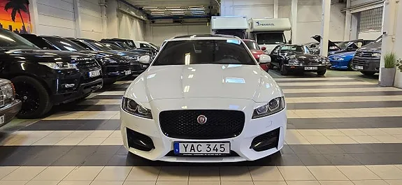 Jaguar Xf 2016 photo 3