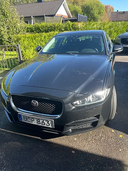 Jaguar Xe