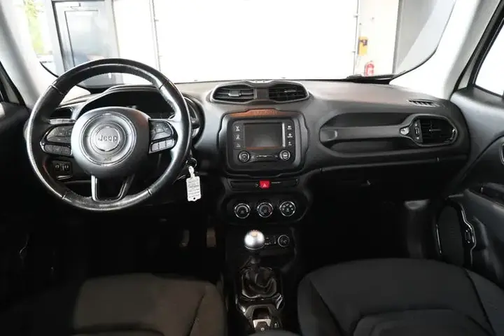 Jeep Renegade 2017 photo 2