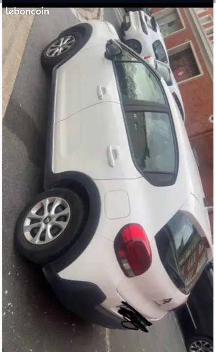 Citroen C3 2018 photo 2
