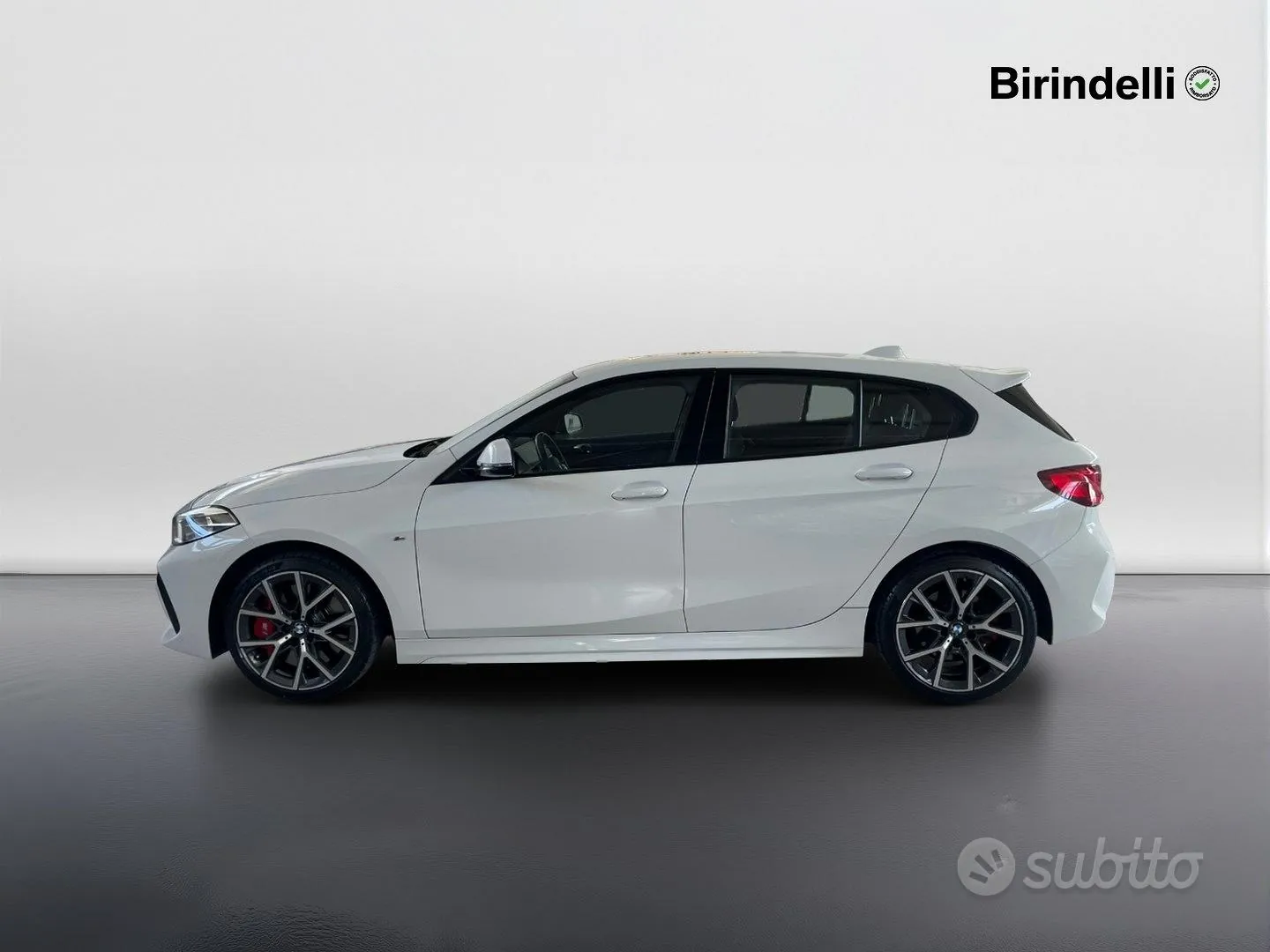 BMW 1 Series 2023 photo 5