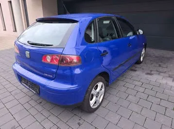 Seat Ibiza 2004 photo 3