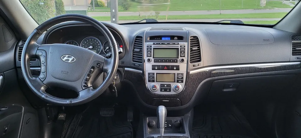 Hyundai Santa Fe 2009 photo 2
