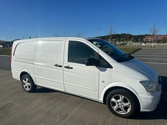 Mercedes-Benz Vito 113 2012 photo 2
