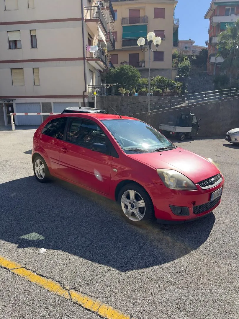 Ford Fiesta 2008 photo 2