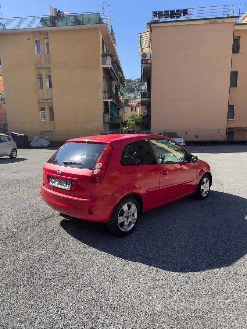 Ford Fiesta 2008 photo 3