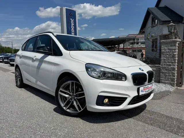 BMW 2 Series 2015 photo 2