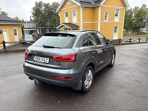 Audi Q3 2012 photo 4