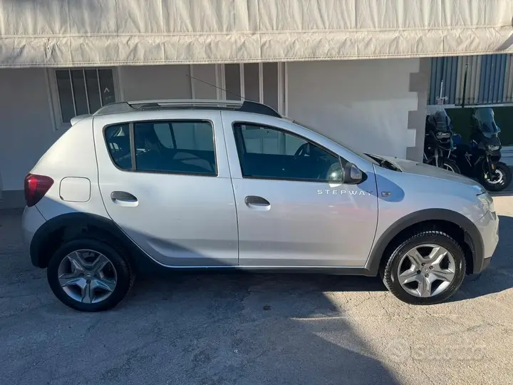 Dacia Sandero Stepway 2017 photo 4