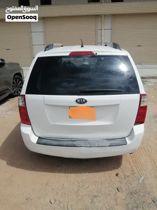 Kia Carnival 2015 photo 3