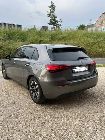 Mercedes-Benz A180