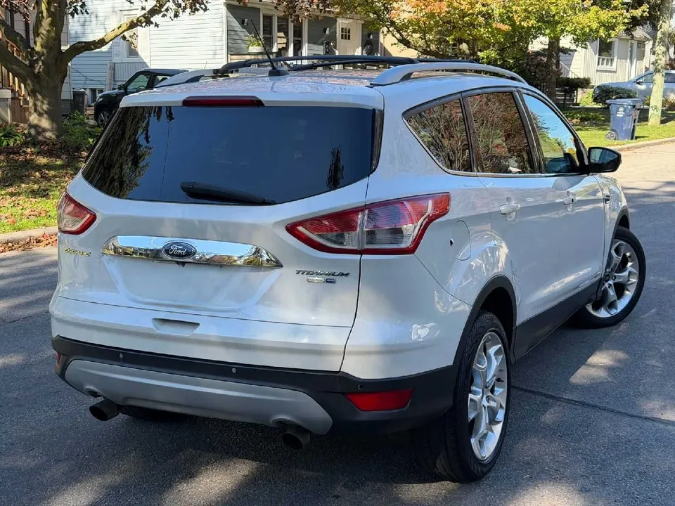Ford Escape 2014 photo 2