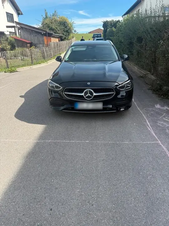 Mercedes-Benz C220 D