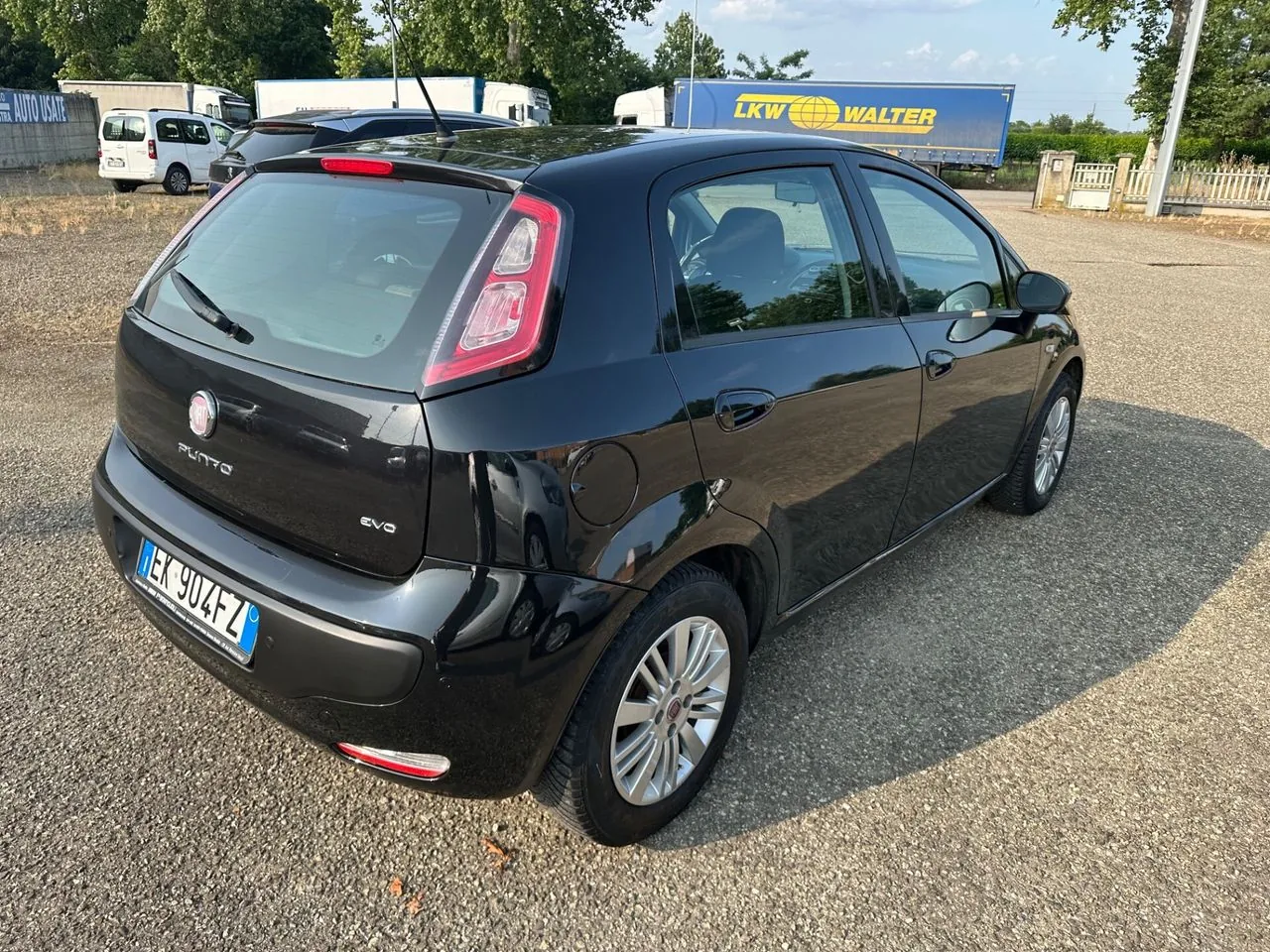 Fiat Punto Evo 2011 photo 4