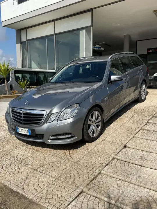 Mercedes-Benz E 220 Cdi
