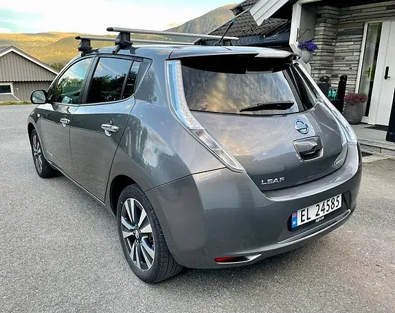 Nissan Leaf 2013 photo 5