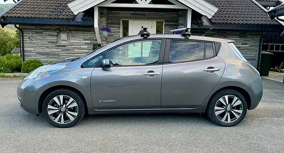 Nissan Leaf 2013 photo 3
