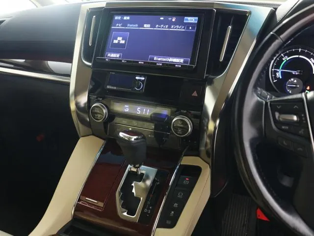 Toyota Alphard 2016 photo 2