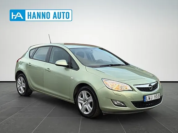 Opel Astra 2011 photo 5