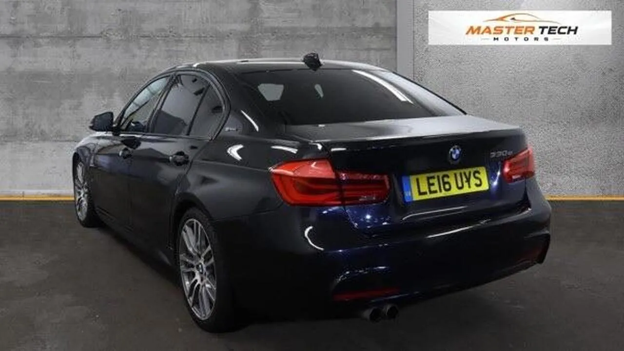 BMW 3 Series 2016 photo 3