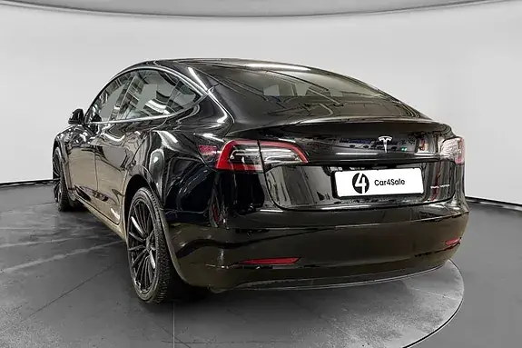Tesla Model 3 2022 photo 3