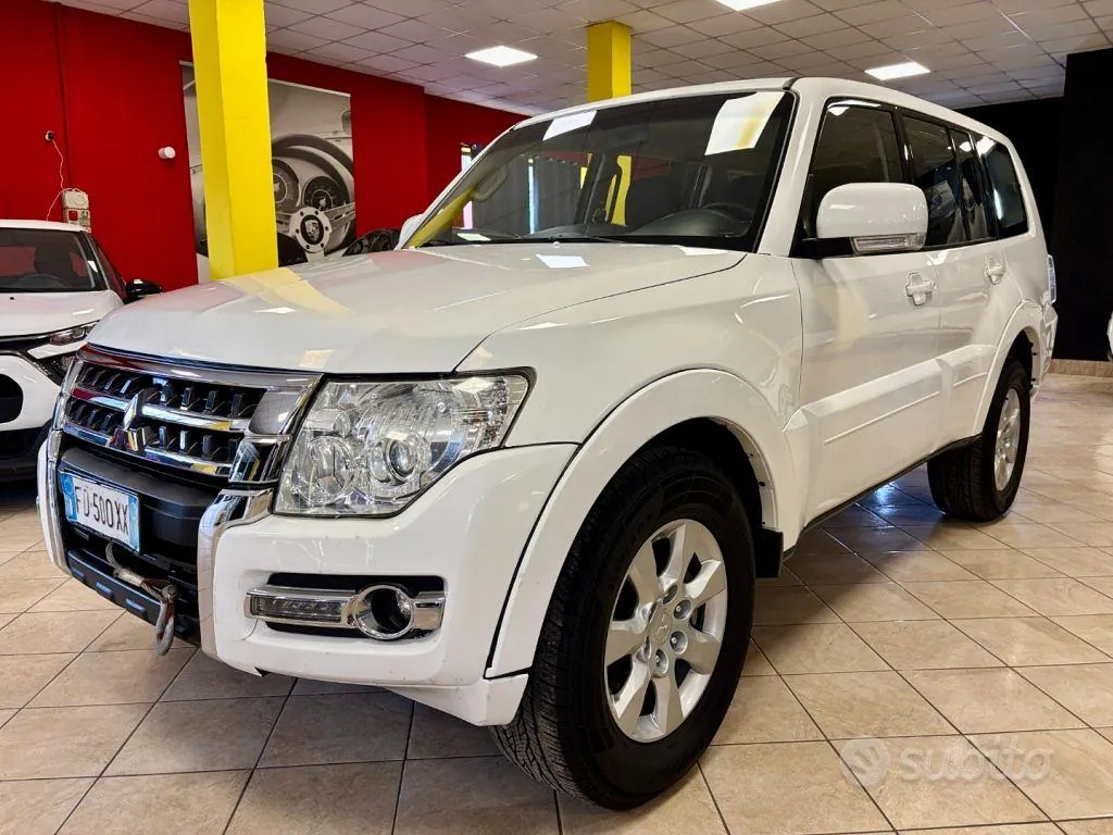 Mitsubishi Pajero 2016 photo 3