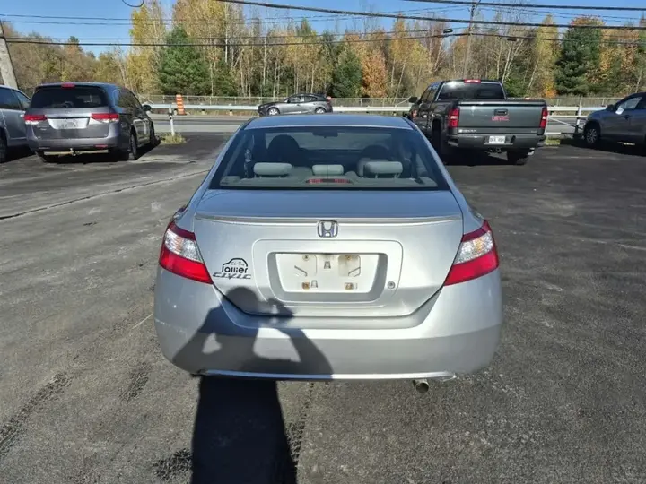 Honda Civic 2006 photo 4