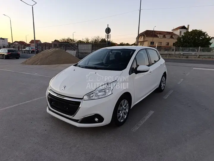 Peugeot 208
