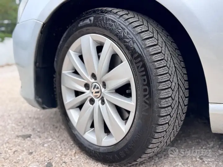 Volkswagen Passat 2013 photo 4