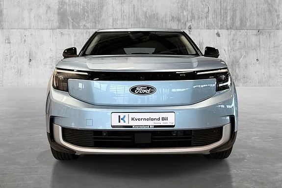 Ford Explorer 2026 photo 2