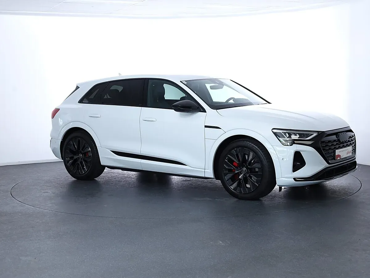 Audi Q8 2024 photo 3
