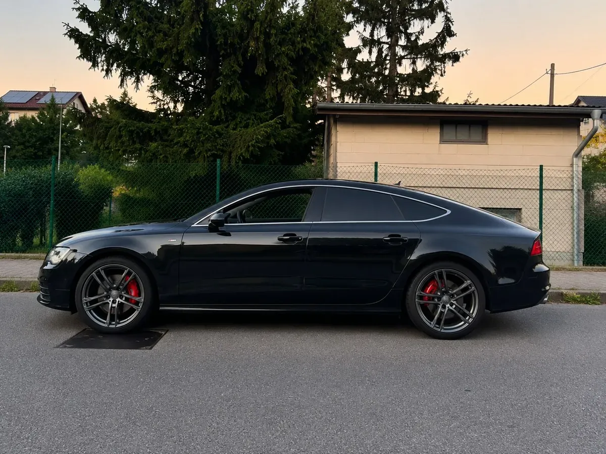 Audi A7 2012 photo 3