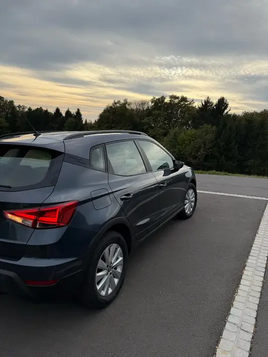 Seat Arona 2019 photo 2
