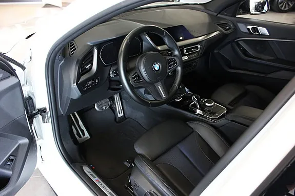 BMW M135I 2020 photo 2