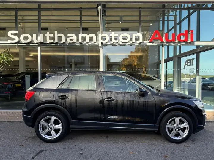 Audi Q2 2019 photo 2