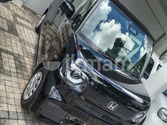 Honda N-Box 2024 photo 2