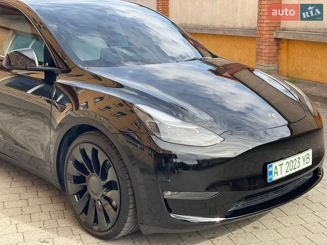Tesla Model Y 2023 photo 3
