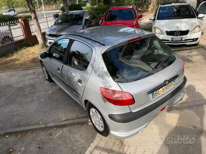 Peugeot 206 1999 photo 4