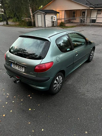 Peugeot 206 2001 photo 3